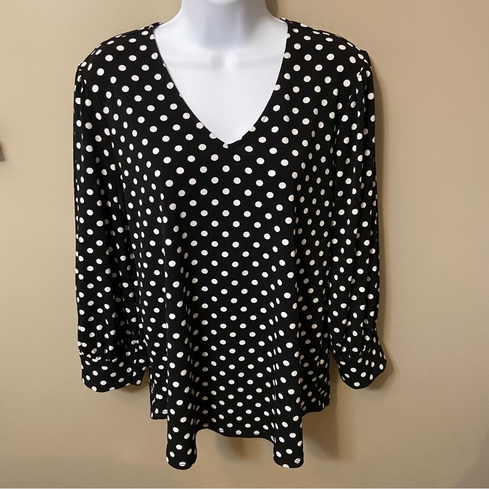 Womens Black & White V neck 3/4 sleeve Pop Over Top - Size M